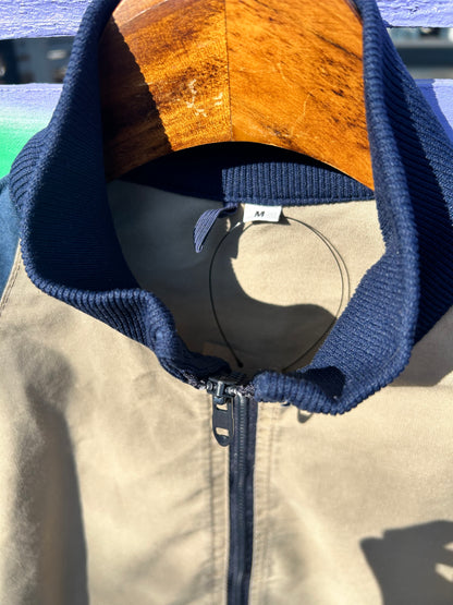 ジップアップ